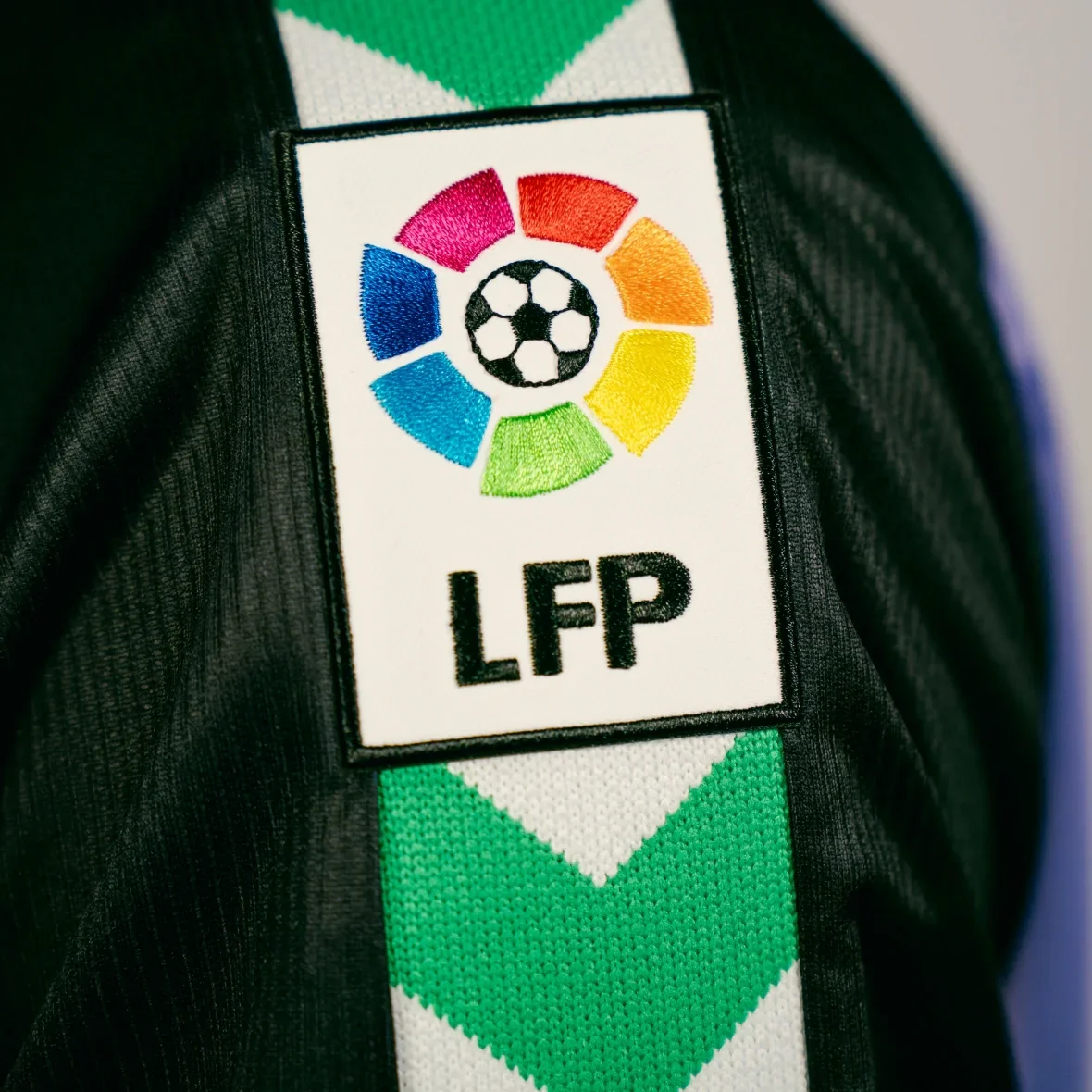Camiseta Portero Real Betis Balompié Jornada Retro Hombre 25/26 - Image 20