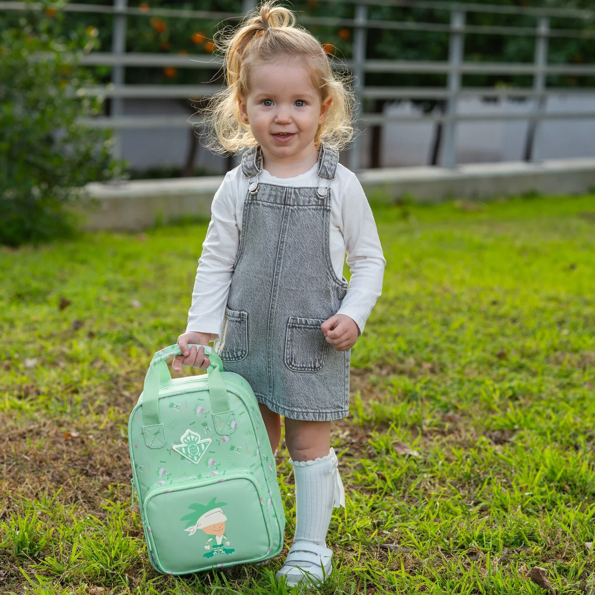 Mochila infantil con asas Real Betis Preescolar 26/27 - Image 3